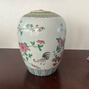 Floral Ceramic Vase with Rooster Design | Vintage collection